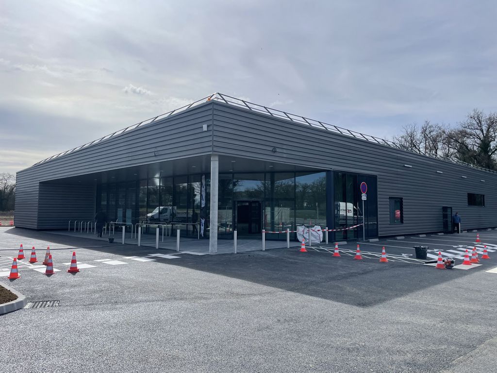 Surface commerciale en ossature bois réalisée à Kembs (68)