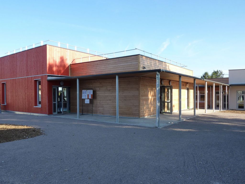 Ensemble scolaire en ossature bois réalisé à Auxerre (89)