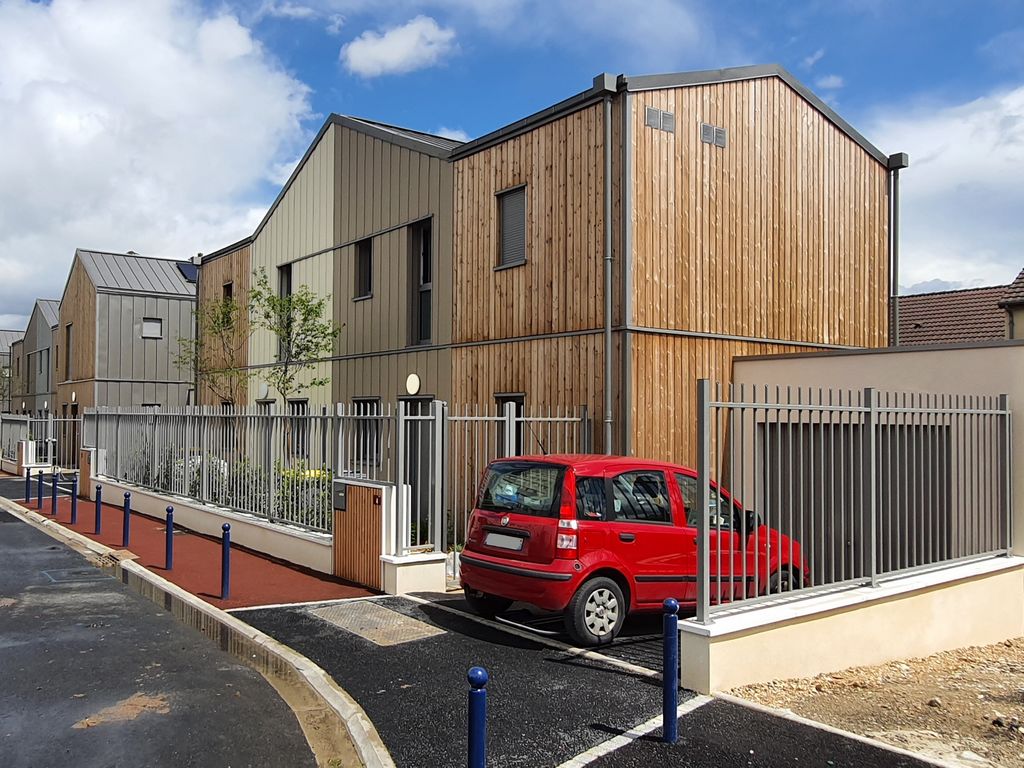 Maisons individuelles groupées en ossature bois réalisées à Drancy (93)
